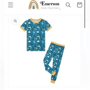 Like new! Size 4/5 ocean print toddler pajamas